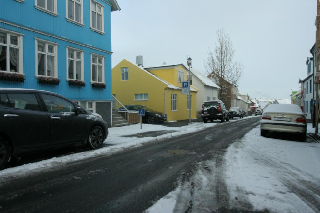 Our House Guesthouse Reykjavik Extérieur photo