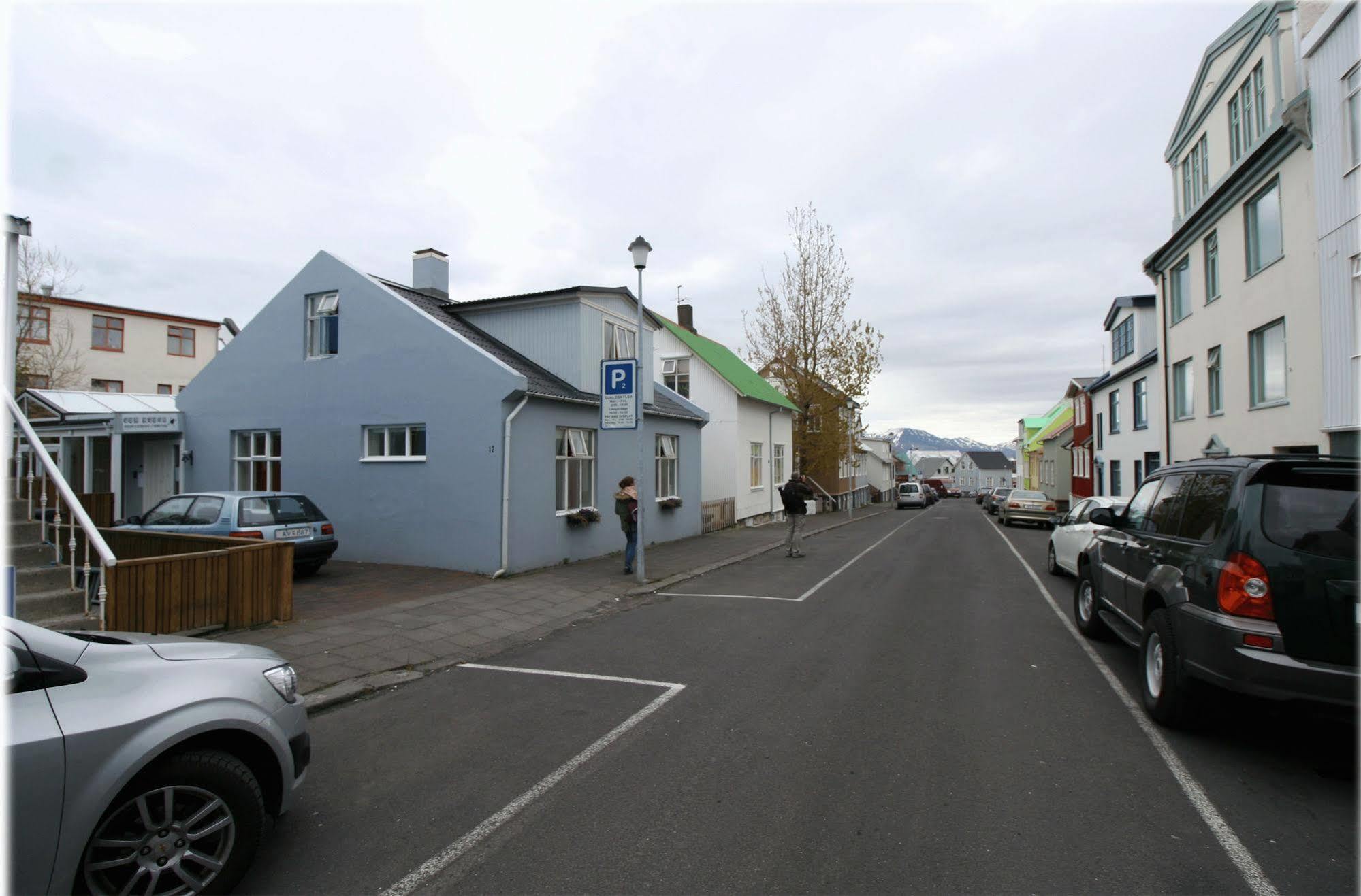 Our House Guesthouse Reykjavik Extérieur photo