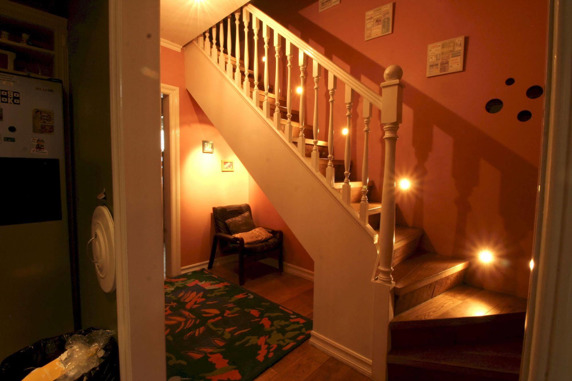 Our House Guesthouse Reykjavik Extérieur photo