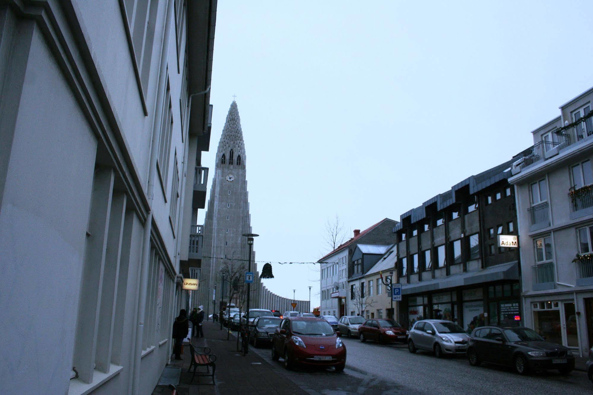 Our House Guesthouse Reykjavik Extérieur photo